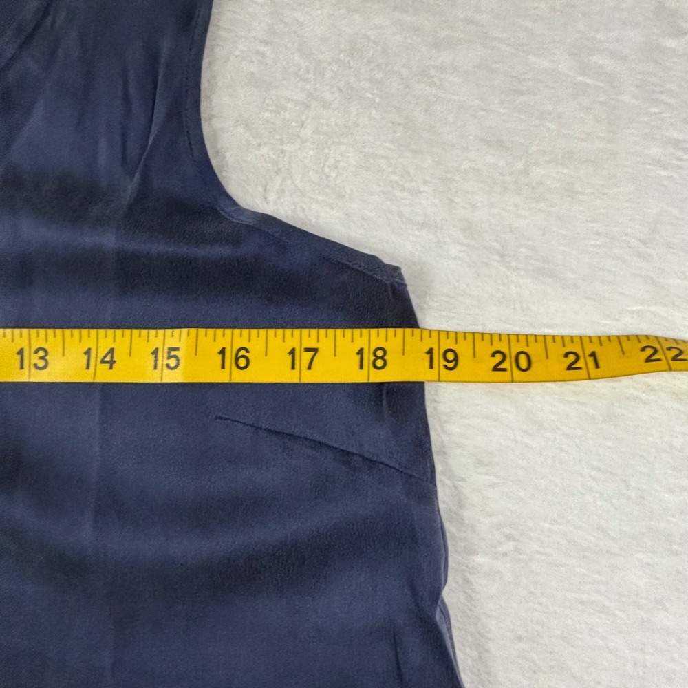 Quince Washable Silk Scoop Neck Tank Top Navy Blue Small NWT Sleeveless Blouse - Picture 6 of 10